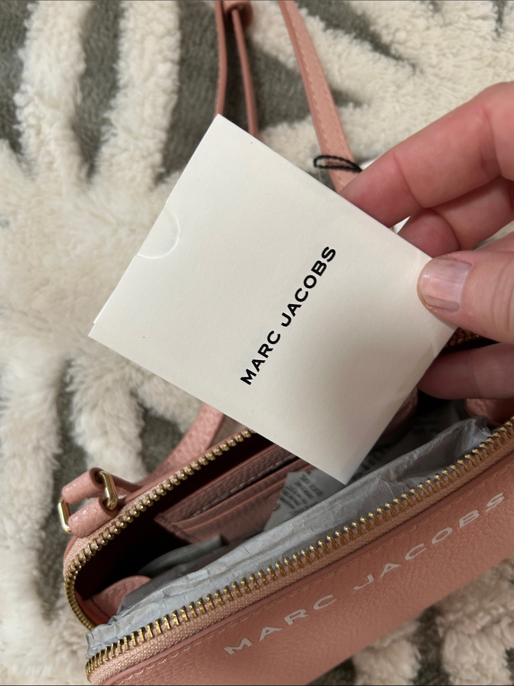 Marc Jacobs Rose Pink Pebbled Leather Crossbody NWT $140 - Picture 3 of 5